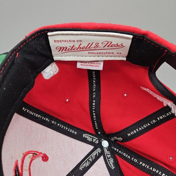 Chicago Bulls Hat Cap Snapback Mitchell & Ness NBA Red/ Black Hardwood Classics - Picture 6 of 7